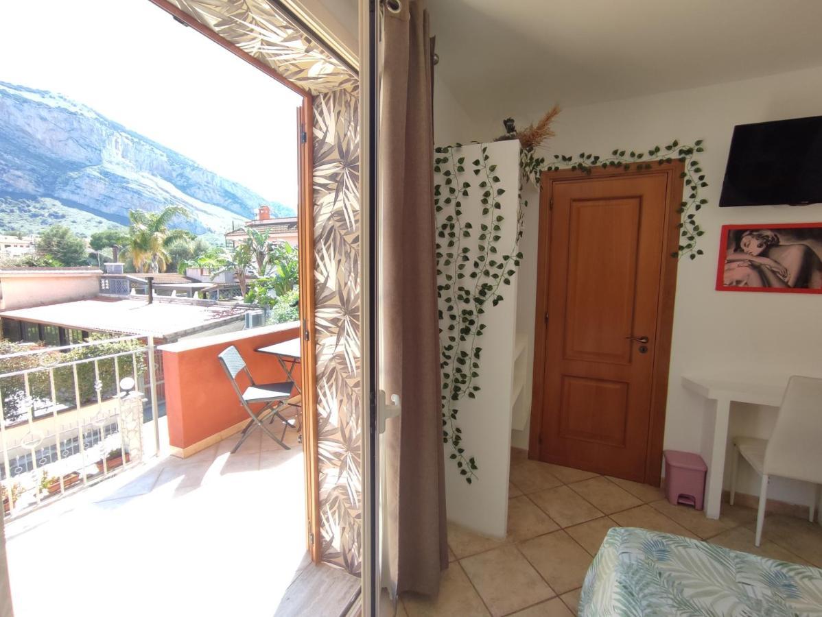 Casa Vacanze Isolotto Isola delle Femmine Exterior photo